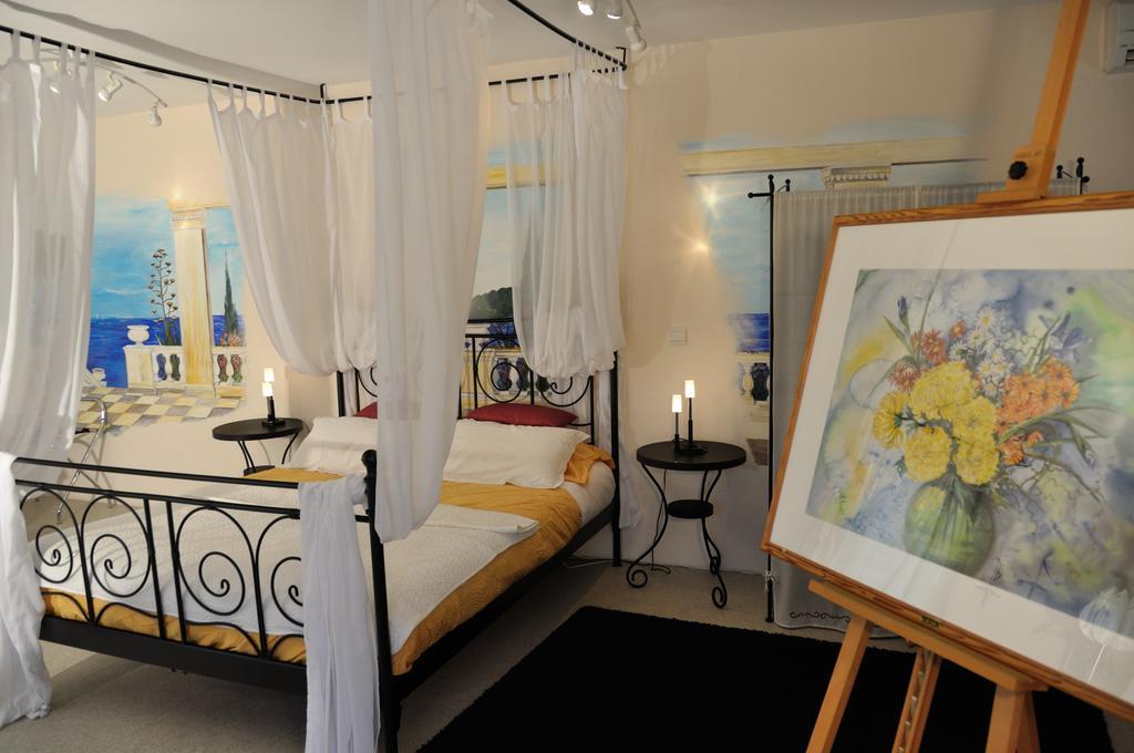 Appart'Hotel Villa Elaia Puymeras Bagian luar foto