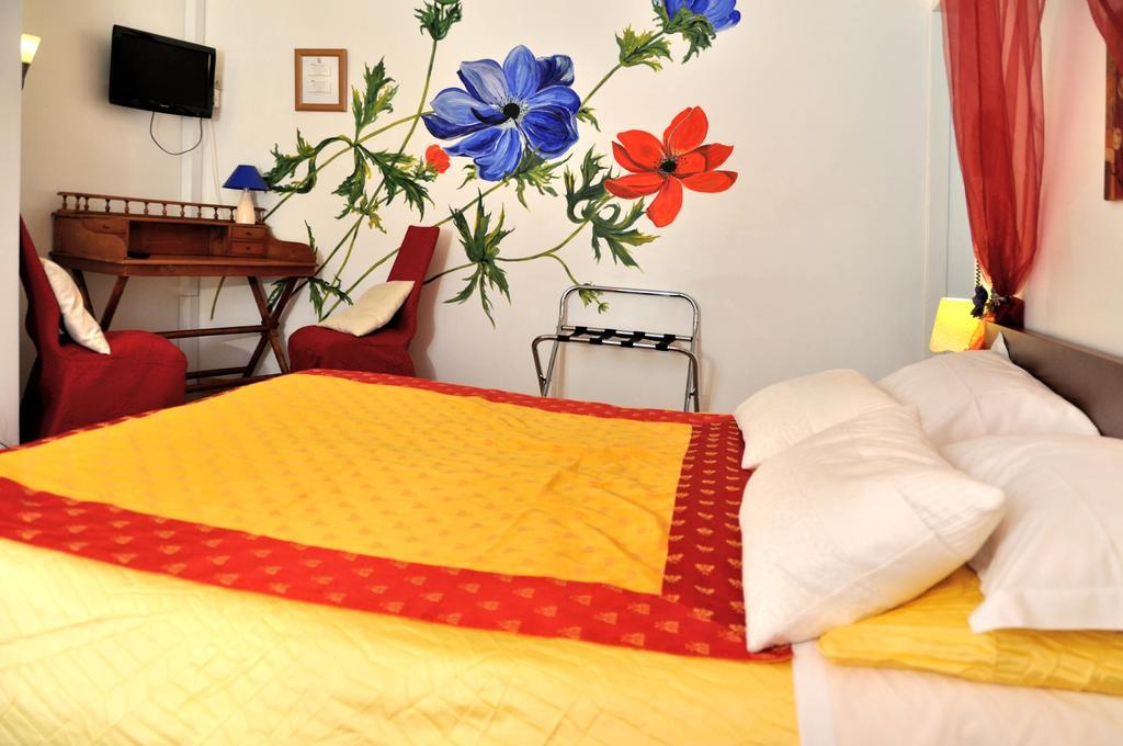 Appart'Hotel Villa Elaia Puymeras Bagian luar foto